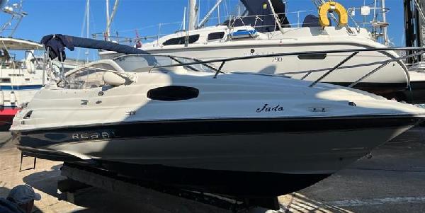 Regal 2150 LSC For Sale From Seakers Yacht Brokers